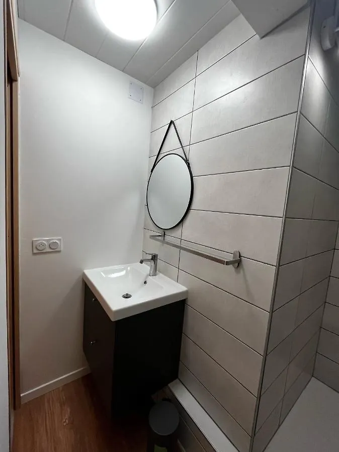 Apartment Mont Vallon Lodge: Ski-in/Ski-out Comfort near Méribel Center France